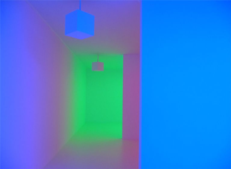 25 Must-See Light Installations at Hayward Gallery's Light Show